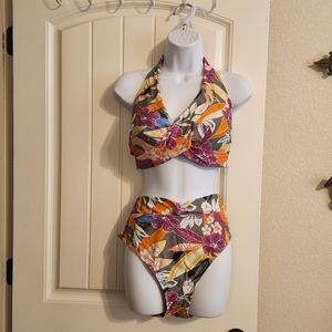 2 piece floral bathing suit NWOT